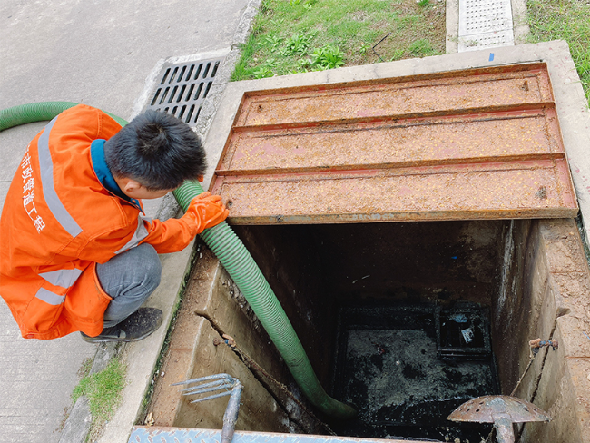德安抽化粪池